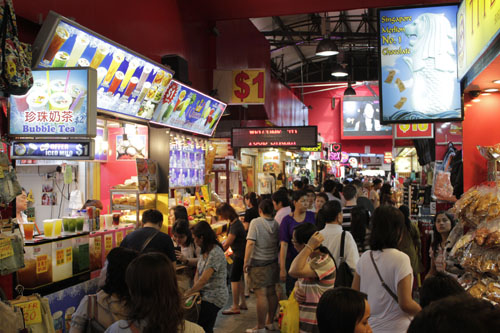 One day tour Singapore. Singapore City Tour. Bugis Street Marketing Singapore